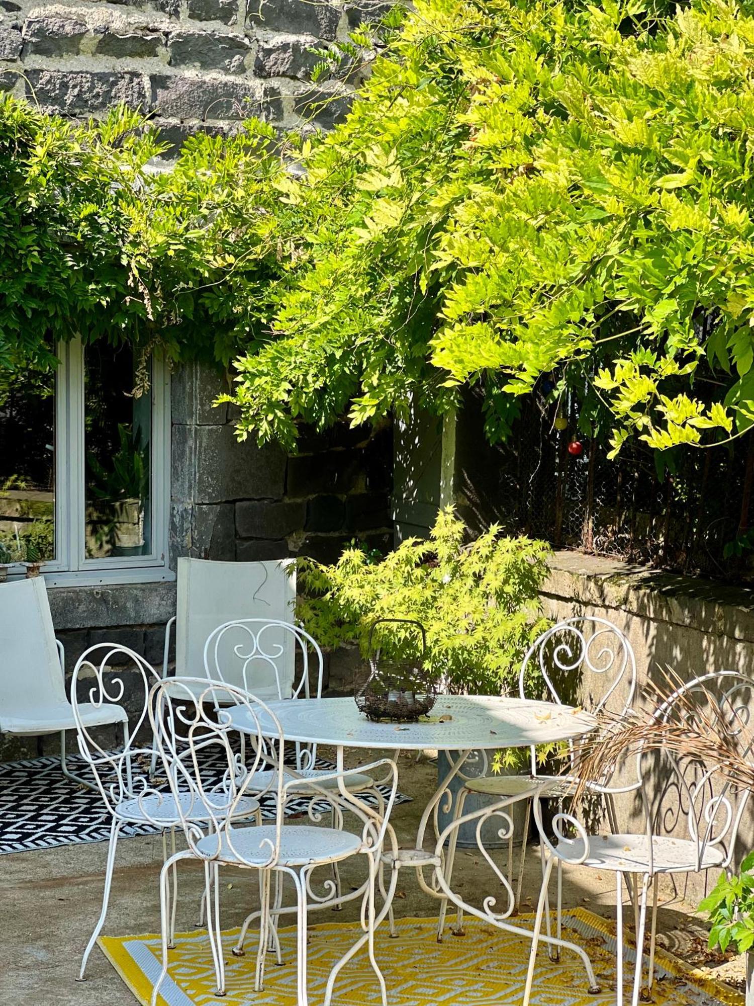 Les Hirondelles Du Marais Bed & Breakfast Riom Dış mekan fotoğraf